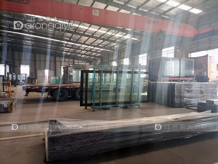 品质深耕,安徽候车亭项目顺利发货纪实图一